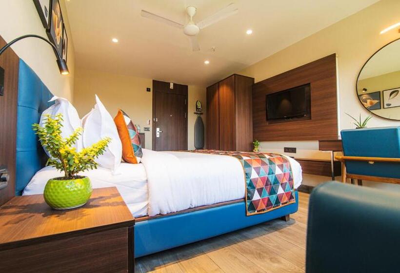 اتاق سوپریور با تخت بزرگ, Sadbhav Villa