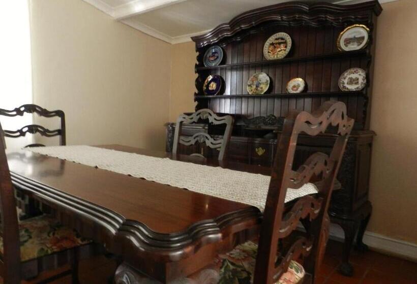 آپارتمان 1 خوابه همکف, President Paul Kruger Guest Lodge