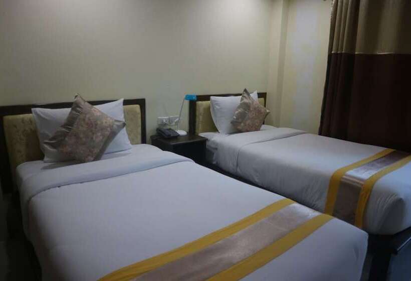 디럭스 룸, Anyavee Nam Mao Beach Resort