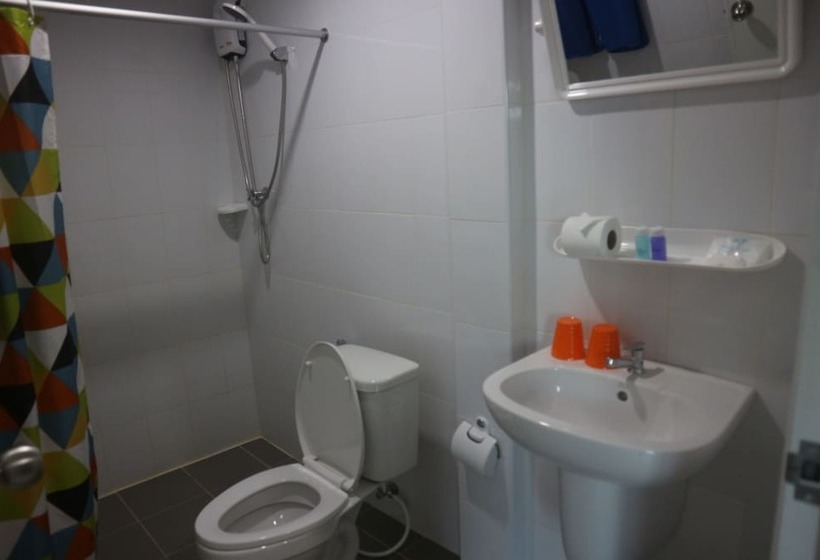디럭스 룸, Anyavee Nam Mao Beach Resort