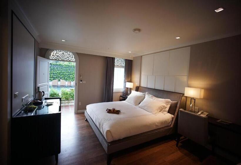 スイート, Nirvanan House