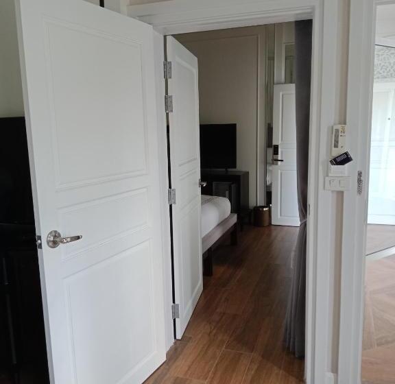 ２ベッドスイートルーム, Nirvanan House