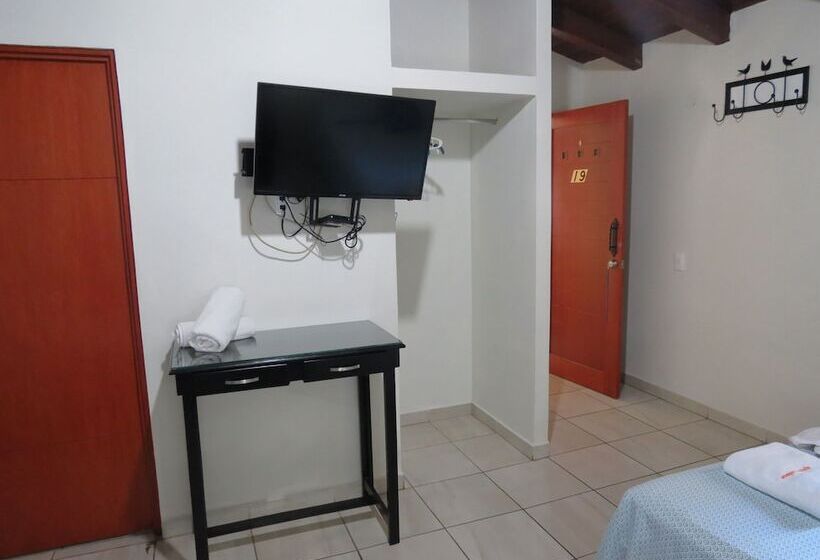 スタンダード４人部屋, Posada Comala
