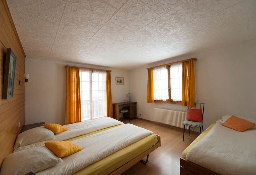 Номер Стандарт Трехместный, Hôtel Des Haudères