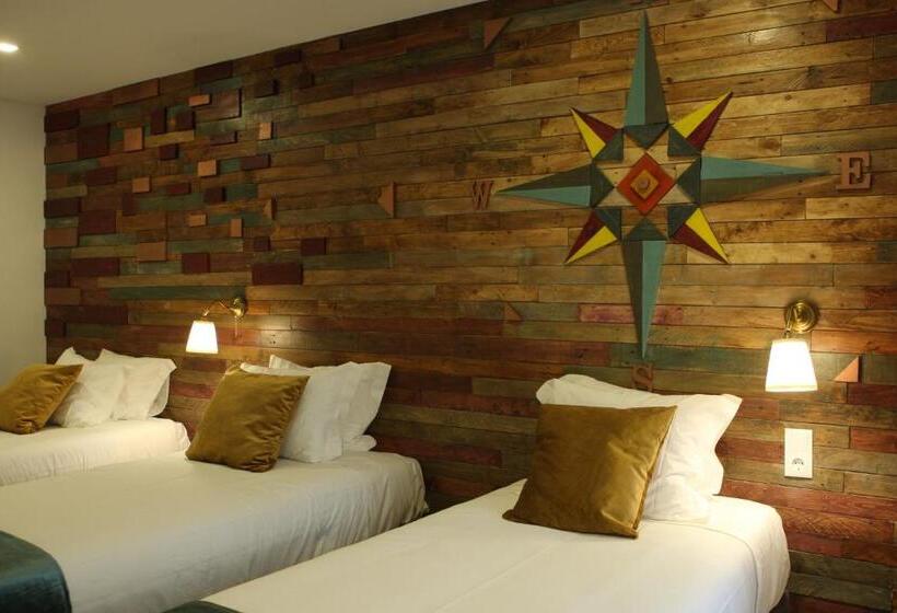 Трехместный Номер Стандарт с Балконом, Art'otel Barcelos