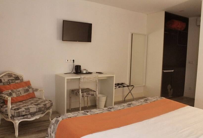Номер Стандарт с Балконом, Art'otel Barcelos