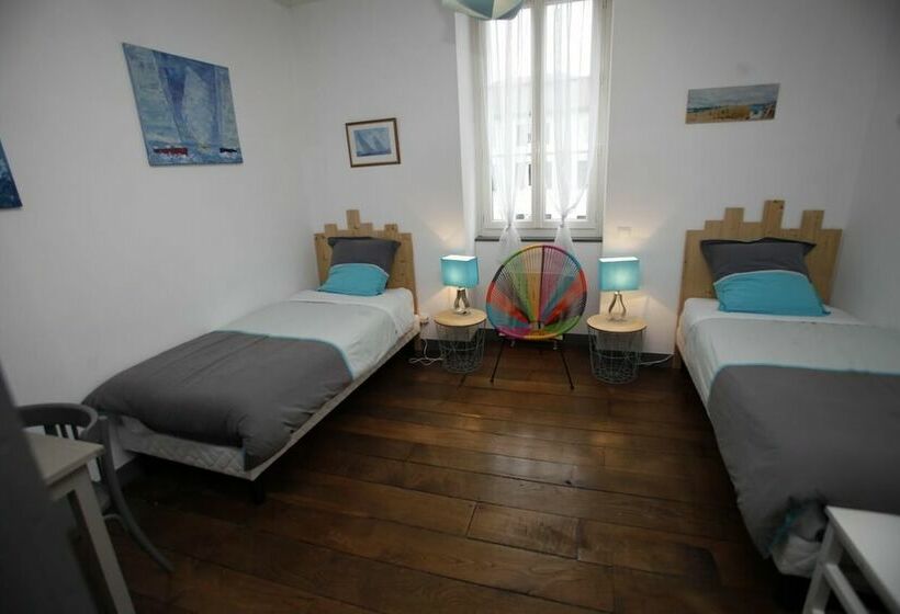 Номер Стандарт, Chambres D Hôtes Ene Gutizia
