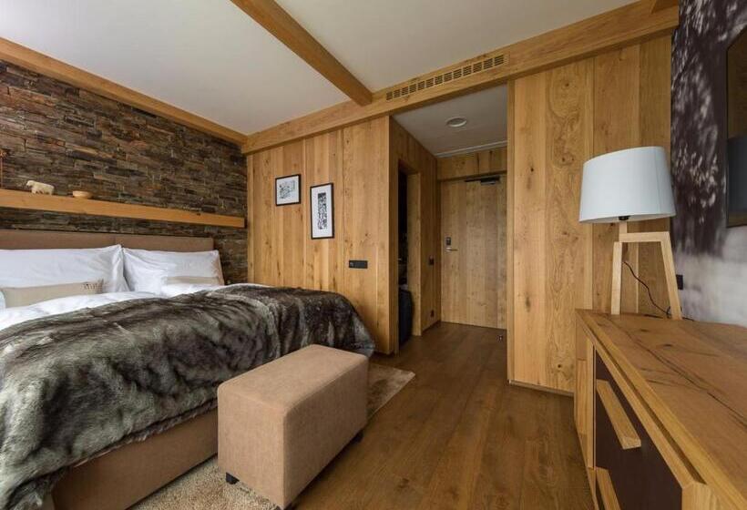 اتاق سوپریور, Grandhotel Tatra