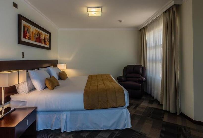 سوئیت پرزیدنت, Costa Pacifico   Suite