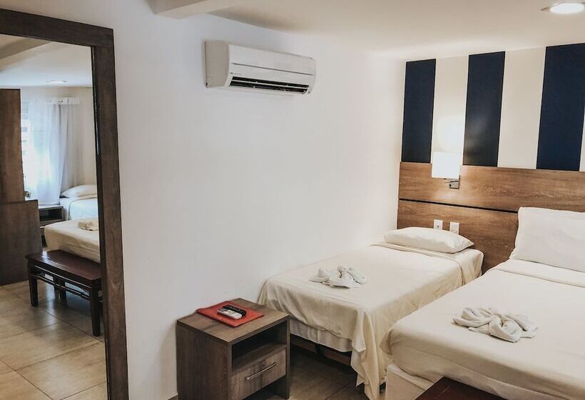 اتاق پریمیوم چهارنفره, Pousada Da Prainha