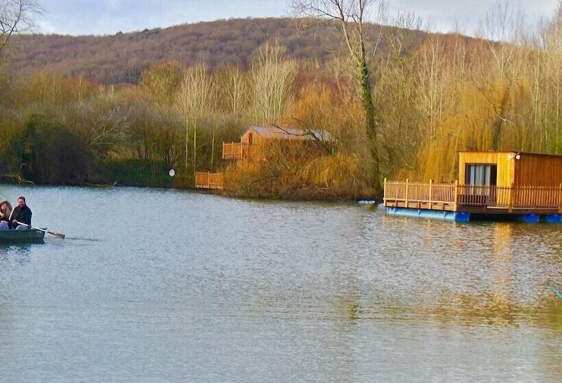 Хижина, Au Fil De L'eau