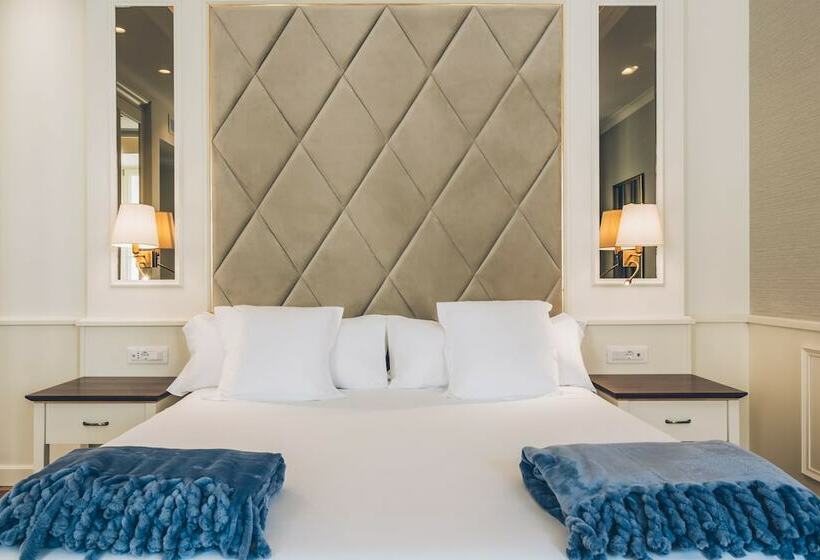 اتاق لوکس, Heritage Grand Perast By Rixos