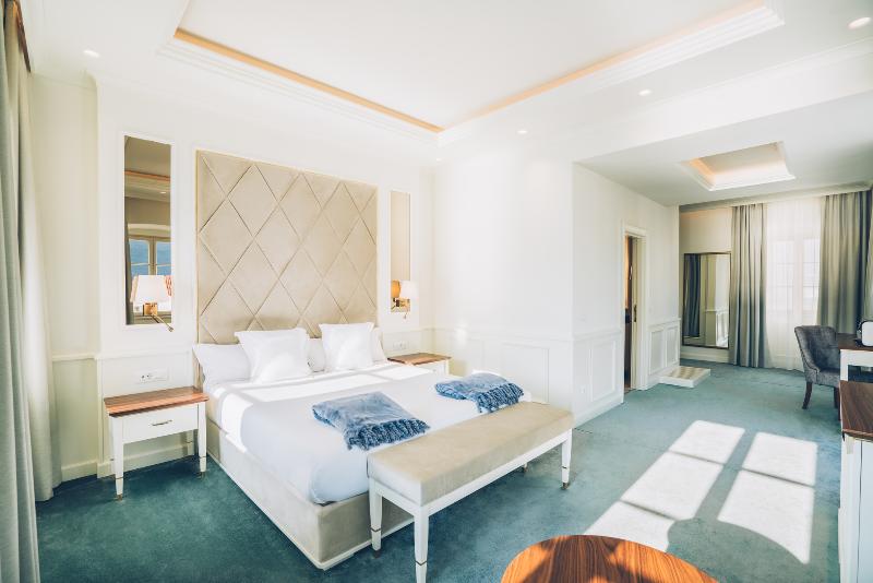 سوییت جونیور, Heritage Grand Perast By Rixos