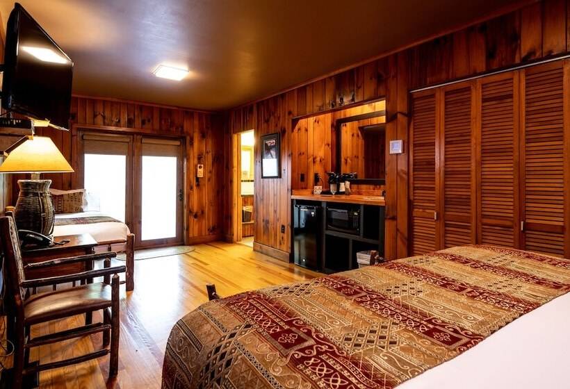 Хижина, Historic Tapoco Lodge