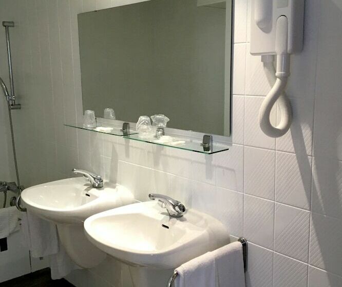 Quarto Estandar Individual, Du Nord