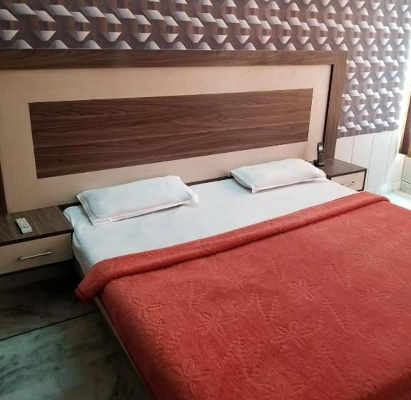 Люкс Deluxe Кровать Кинг, Time Square Guest House