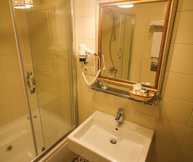 اتاق خانوادگی, Venue Hotel Istanbul Old City