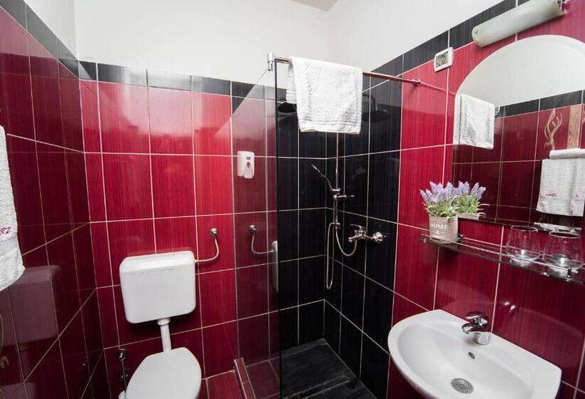 اتاق استاندارد, Hostel Herz