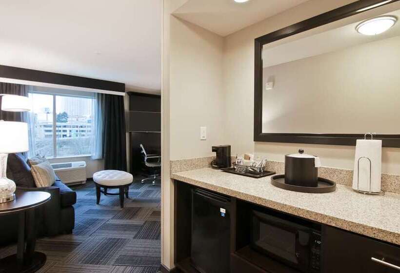 Студия Стандарт, Hampton Inn & Suites Menomonie Uw Stout