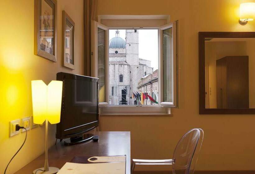 غرفة كلاسيكية ثلاثية, Residenza Dei Capitani