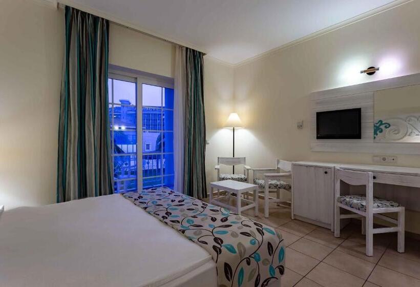Family Suite, Euphoria Palm Beach Resort