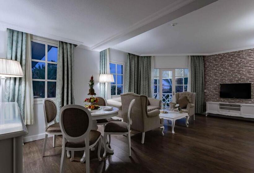 Президентский Люкс, Euphoria Palm Beach Resort