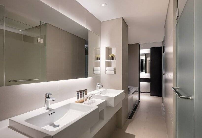 سوئیت پریمیوم, Novotel Ambassador Seoul Yongsan