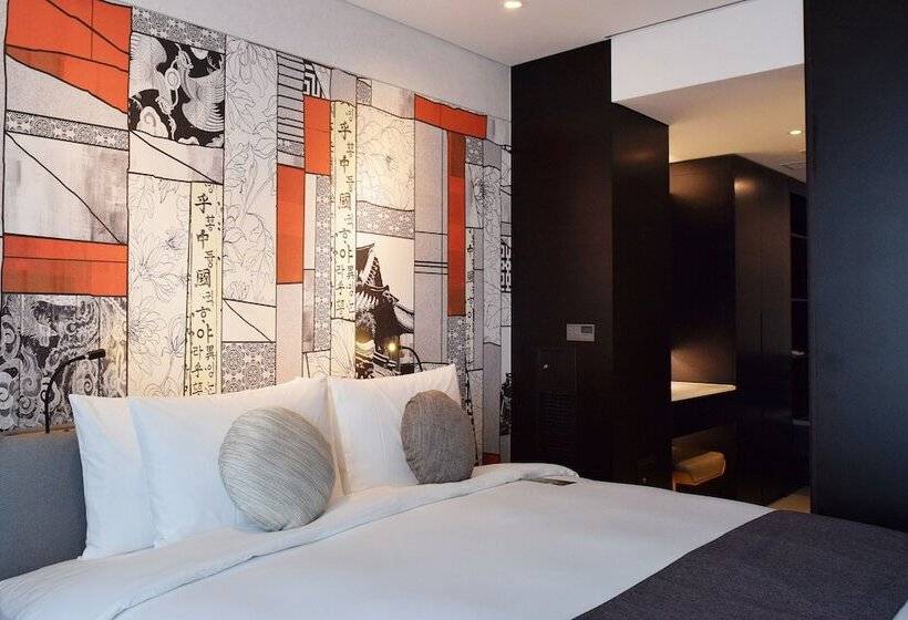 سوئیت پریمیوم, Novotel Ambassador Seoul Yongsan
