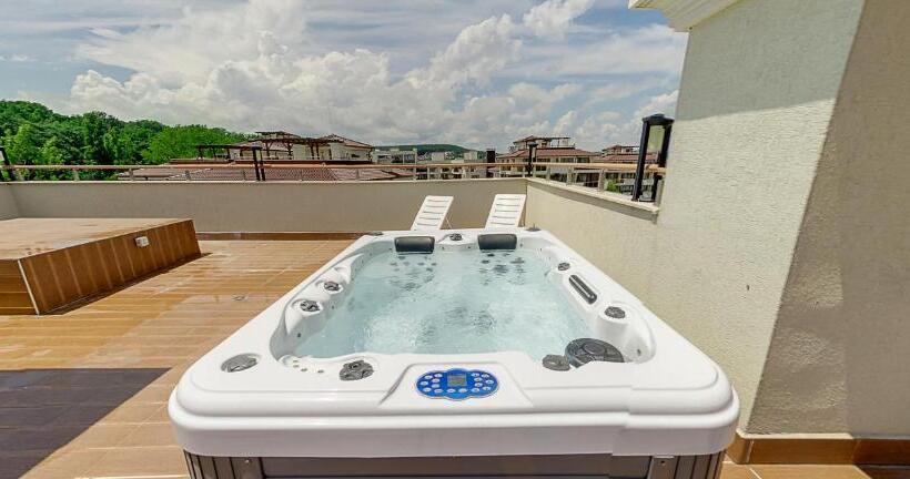 Апартаменты Deluxe 1 Спальня, Long Beach Resort