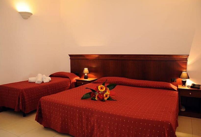 اتاق استاندارد سه نفره, Agri Hotel Conte Salentino