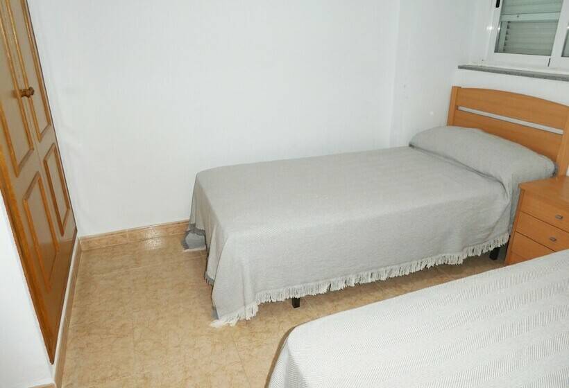 آپارتمان 3 خوابه, Apartamentos Tavernes Gandía 3000
