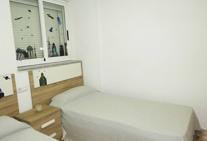 آپارتمان 3 خوابه, Apartamentos Tavernes Gandía 3000