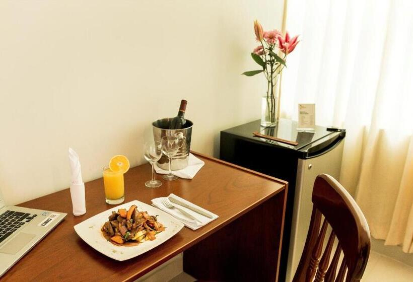 디럭스 룸, Cumbaza Hotel & Convenciones