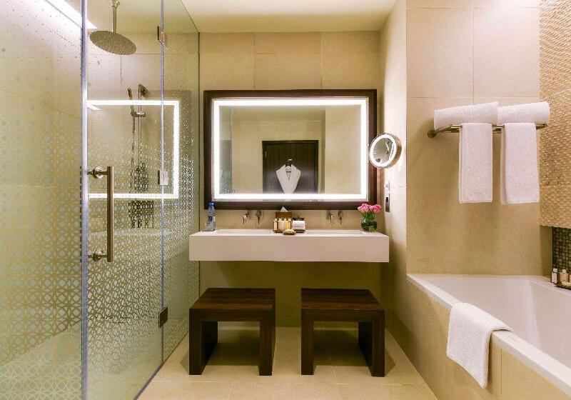 اتاق اجرایی با تخت بزرگ, Alwadi Hotel Doha   Mgallery