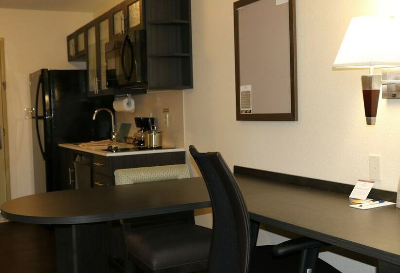 Номер Стандарт, Candlewood Suites Nashville   Goodlettsville, An Ihg