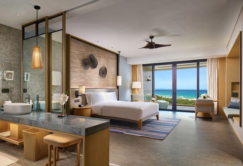 Номер Стандарт Двуспальная Кровать Вид на Море, Crowne Plaza Sanya Haitang Bay Resort, An Ihg