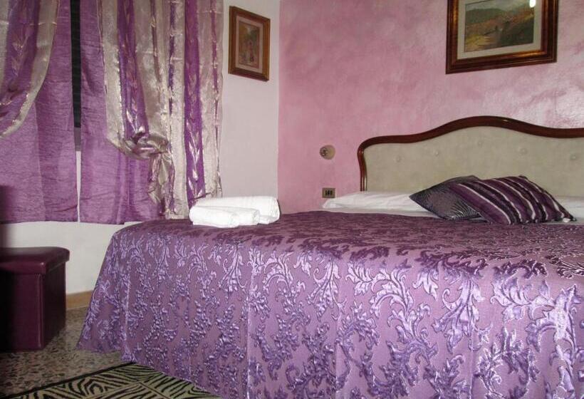 اتاق لوکس یک تخته, B&b Regina Margherita