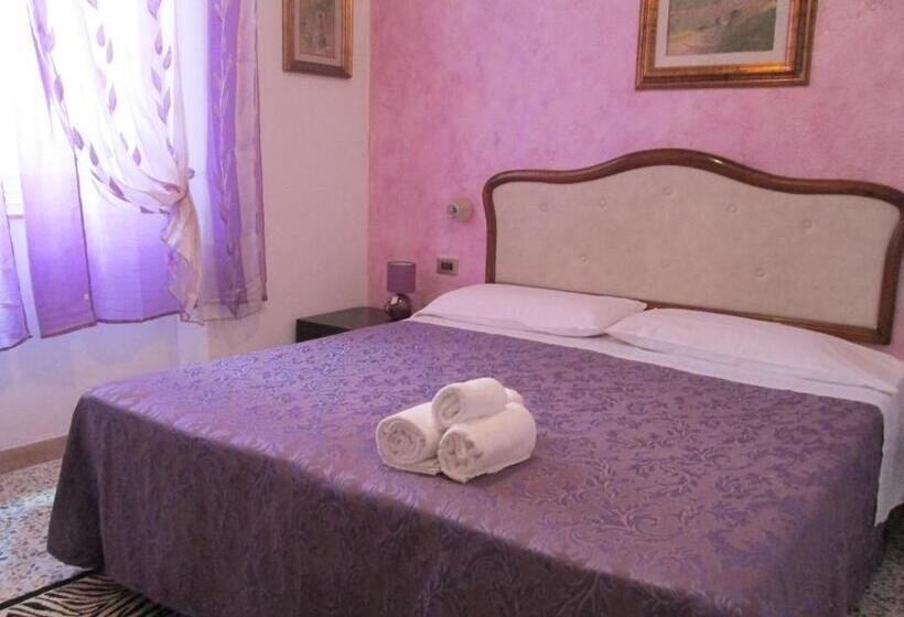 اتاق استاندارد, B&b Regina Margherita