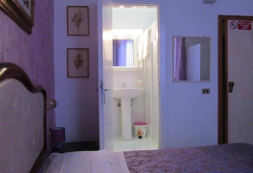اتاق استاندارد, B&b Regina Margherita