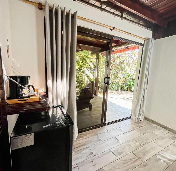 标准平房, Calala Lodge