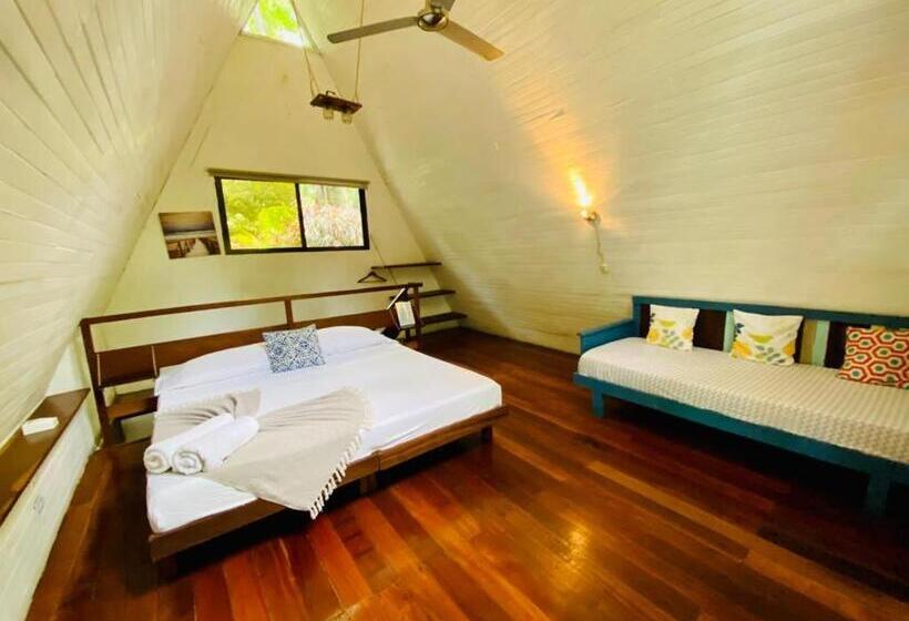 スタンダードバンガロー, Calala Lodge