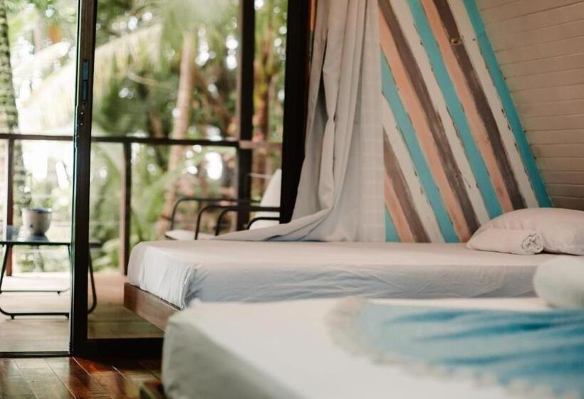 家族用バンガロー, Calala Lodge