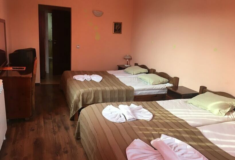 Четырехместный Номер Стандарт, Family Hotel Carpe Diem