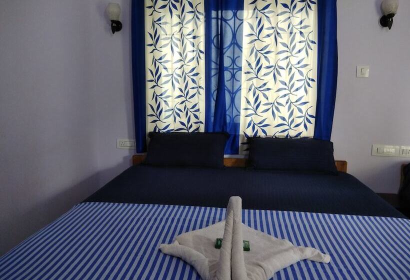 Quarto Triplo Deluxe, Swati