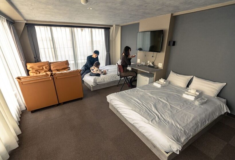 Номер Superior, Linnas Kanazawa
