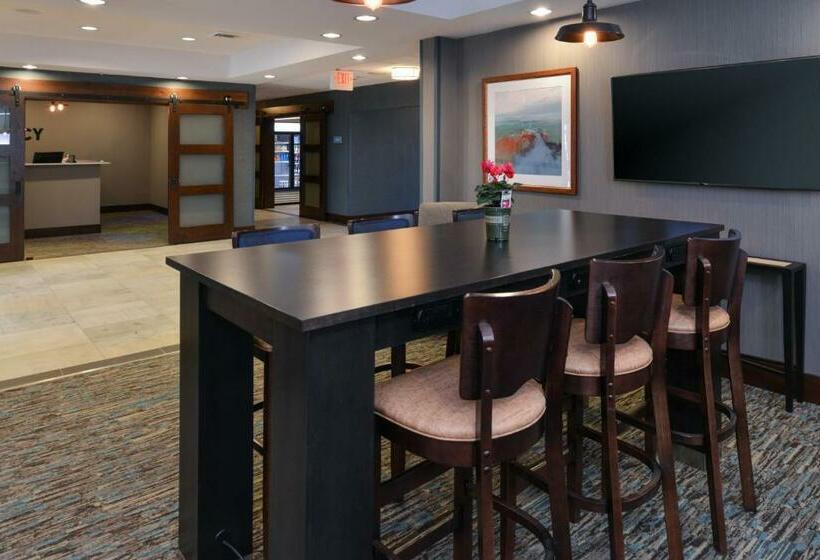 스탠다드 스튜디오, Legacy Suites Donaldsonville St. James