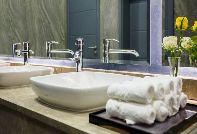 Номер Superior, Warwick Hotel Jeddah