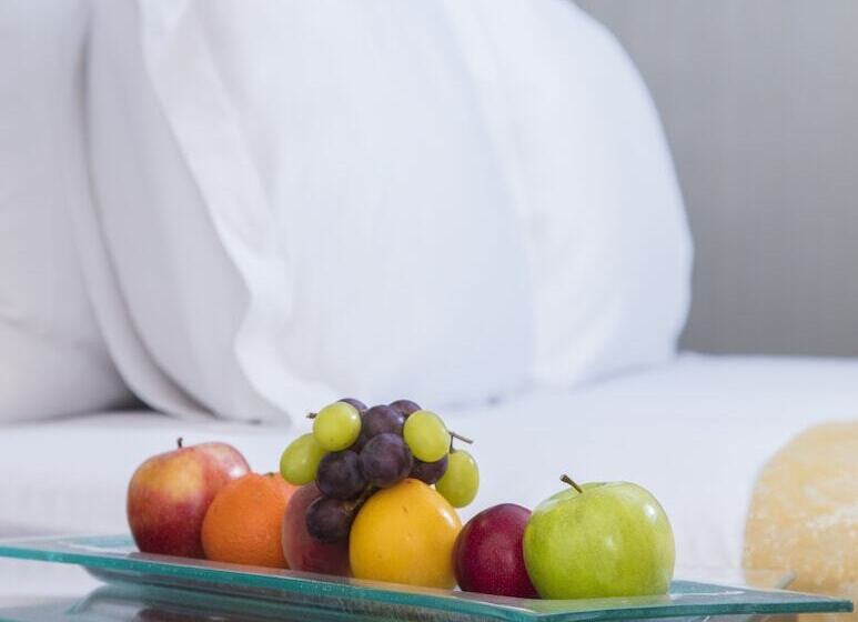 Family Suite, Warwick Hotel Jeddah