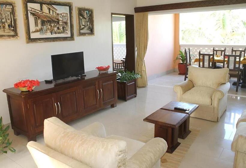 Executive Suite, Sun N Sand Beach Resort