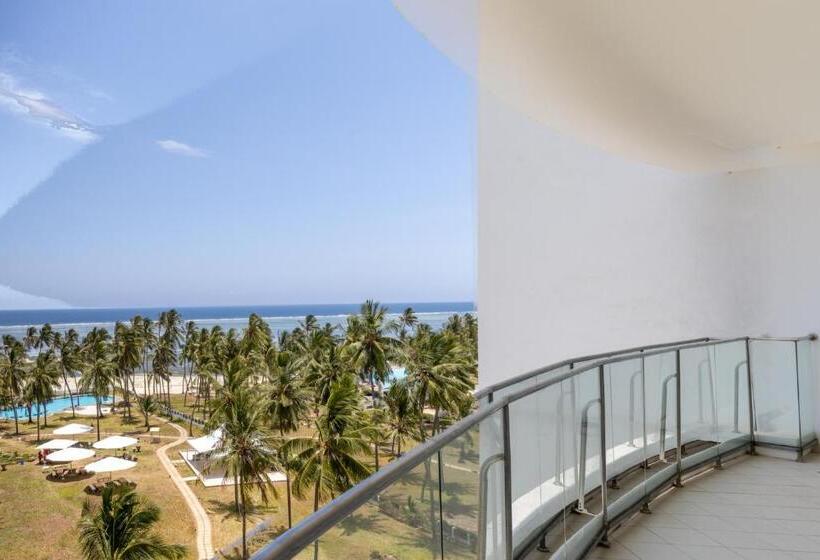 1 Bedroom Apartment Sea View, Sun N Sand Beach Resort